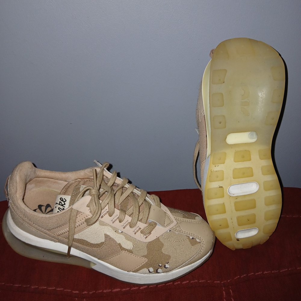 Nike Tan Camouflage Women's Sneakers